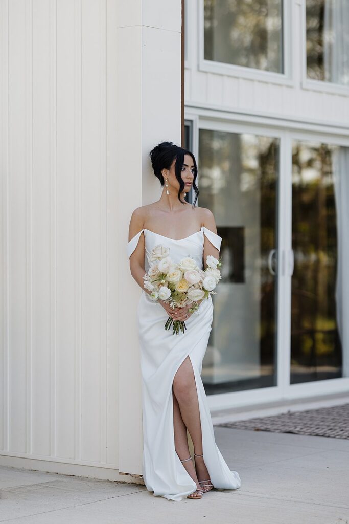 Luxury Micro Wedding Lakefront Venue in Nova Scotia; Wedding photographer based in Nova Scotia; Janelle Connor Photography;