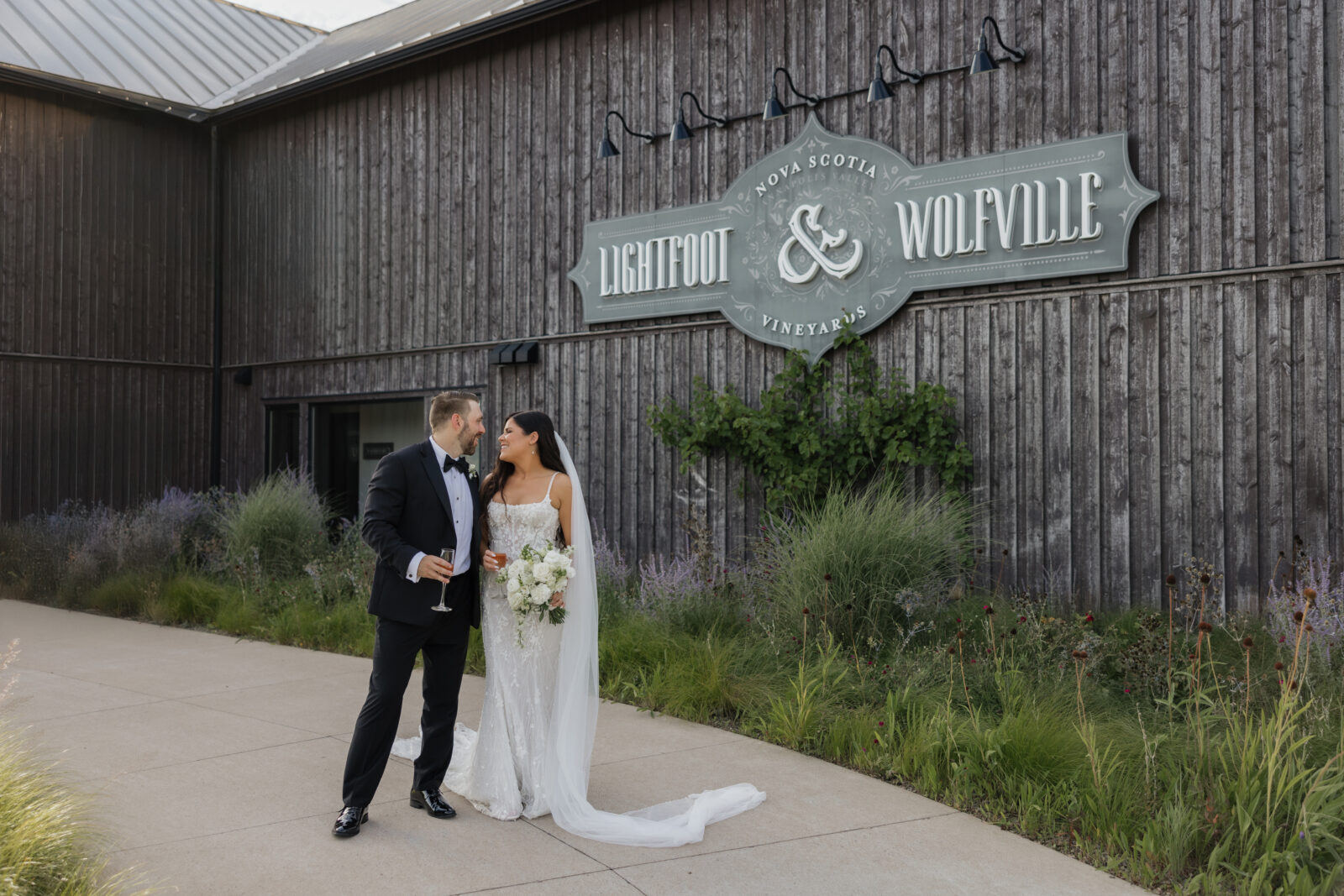 A Modern Luxury Wedding at Lightfoot & Wolfville; Wedding photographer based in Nova Scotia; Janelle Connor Photography