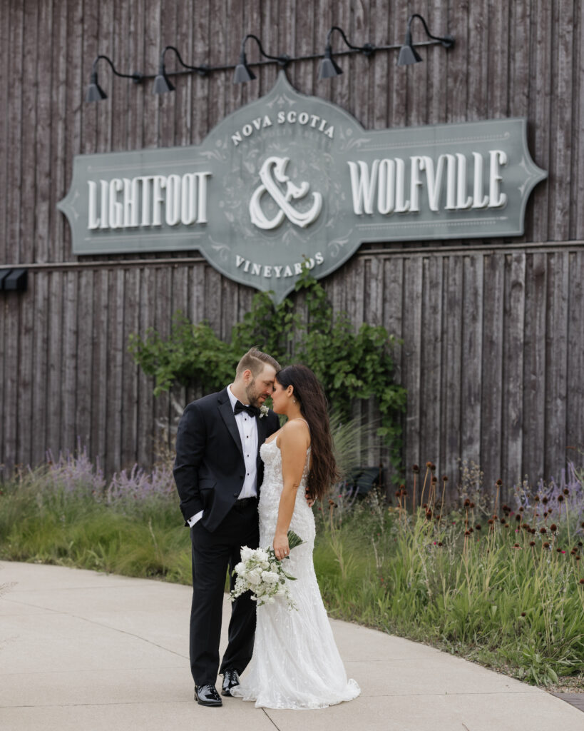 A Modern Luxury Wedding at Lightfoot & Wolfville; Wedding photographer based in Nova Scotia; Janelle Connor Photography