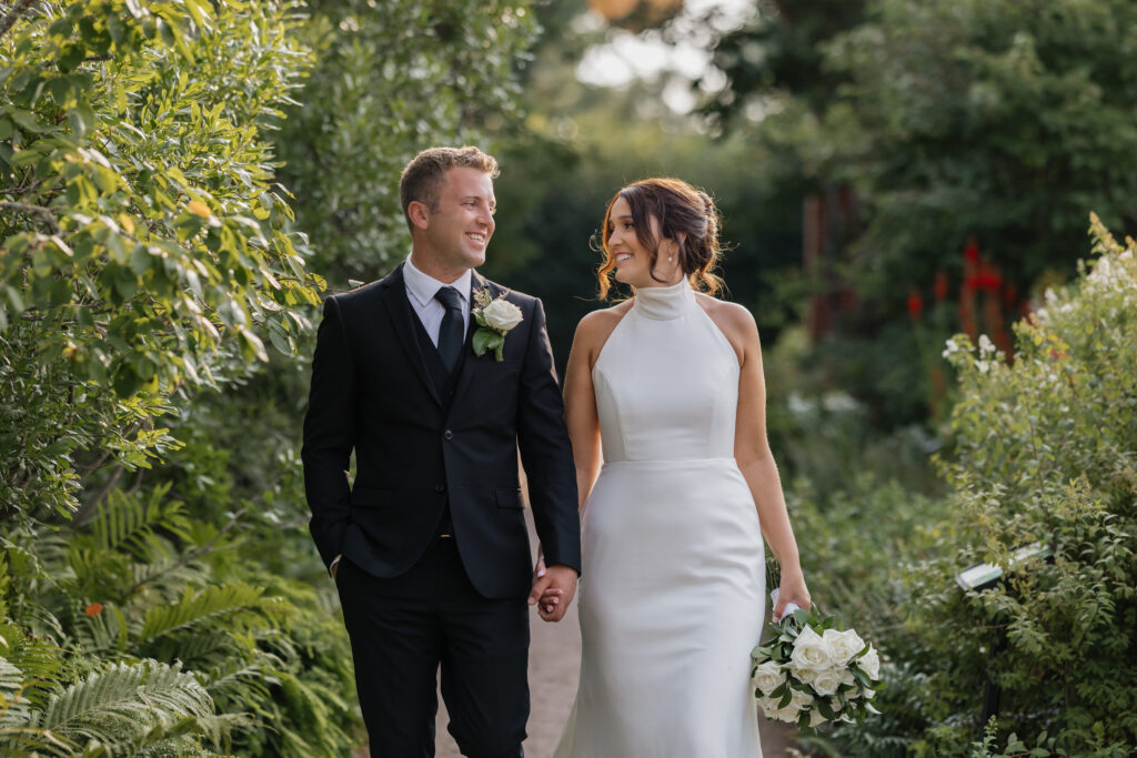 A Perfect Backyard Wedding in Port Williams; Wedding photographer based in Nova Scotia; Janelle Connor Photography