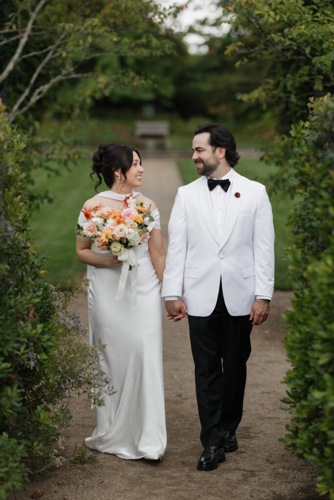 Romantic wedding portraits of bride and groom in Nova Scotia captured by Halifax wedding photographer Janelle Connor
