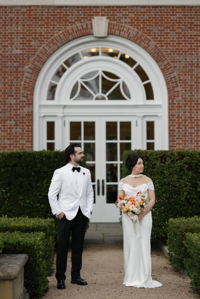 Romantic wedding portraits of bride and groom in Nova Scotia captured by Halifax wedding photographer Janelle Connor
